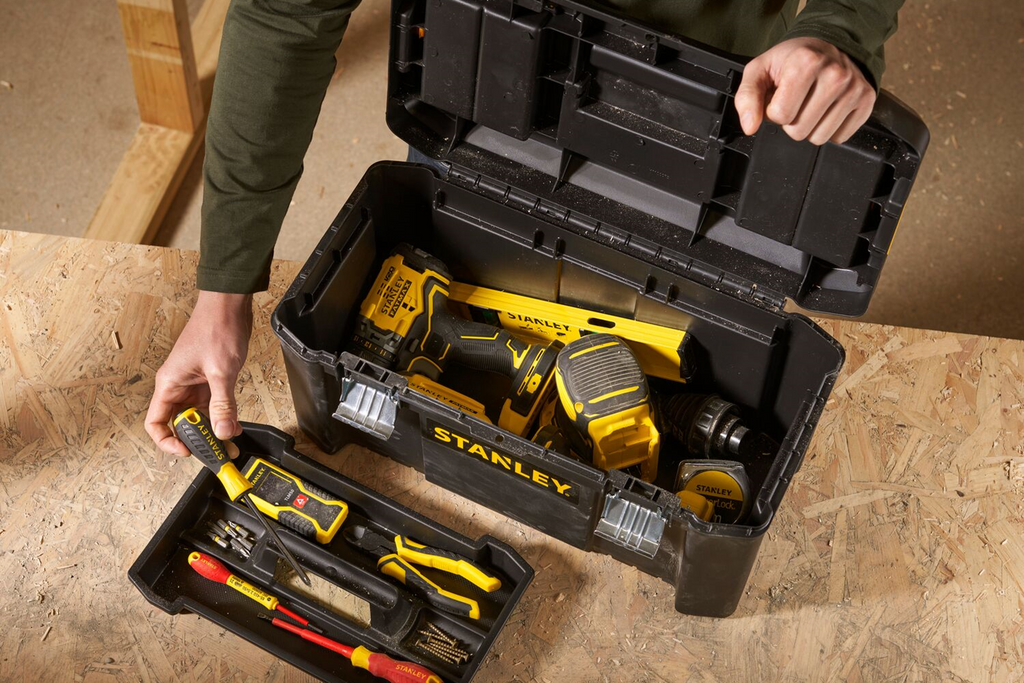 STANLEY ESSENTIAL STST1-75521 bedna na nářadí 480x250x250mm 16,8l