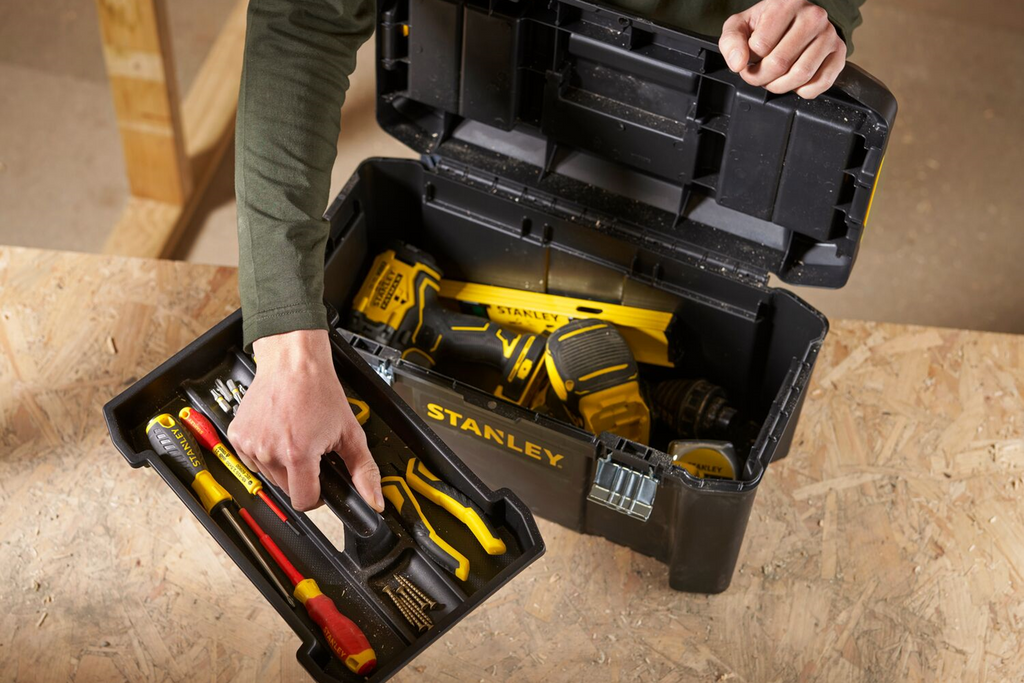 STANLEY ESSENTIAL STST1-75521 bedna na nářadí 480x250x250mm 16,8l