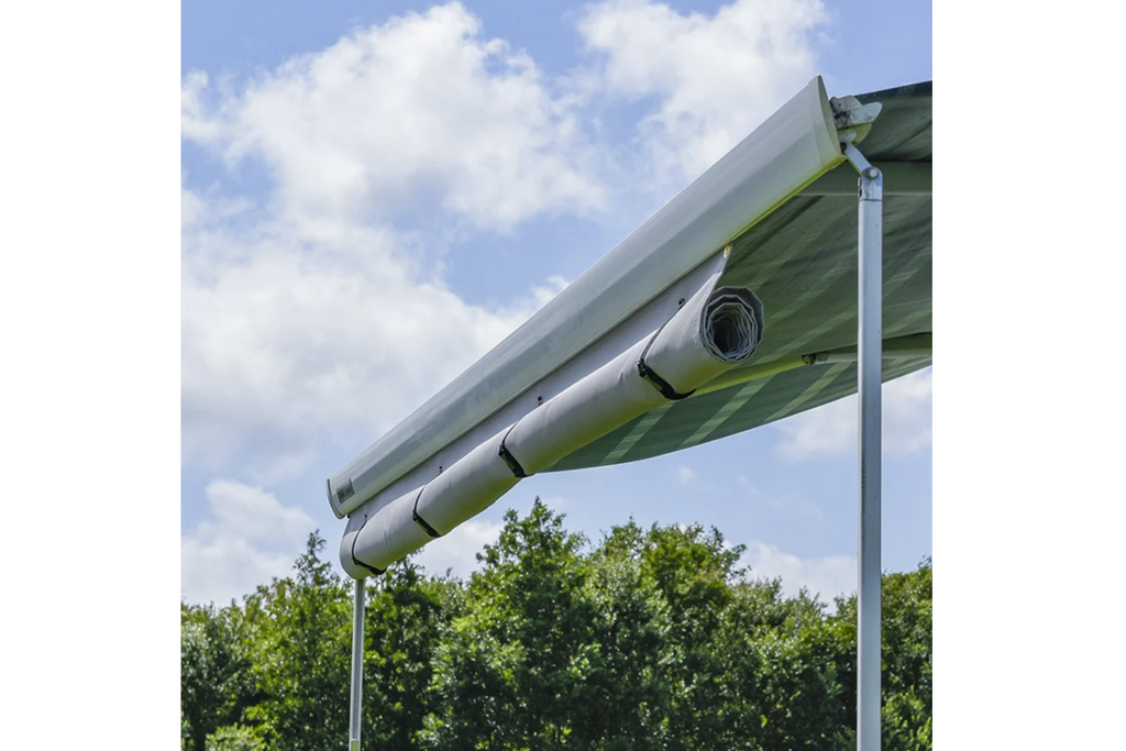 ProPlus 368300V01 přední sluneční clona pro střešní a nástěnné markýzy 330x200cm
