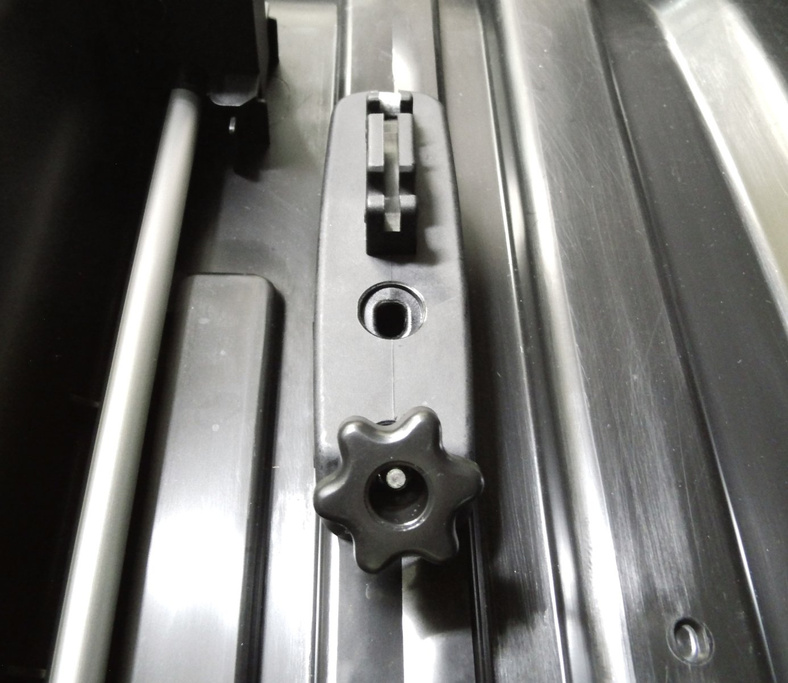 Univerzální svorky Flexi Fit (sada 4 ks) - montáž na střešní box