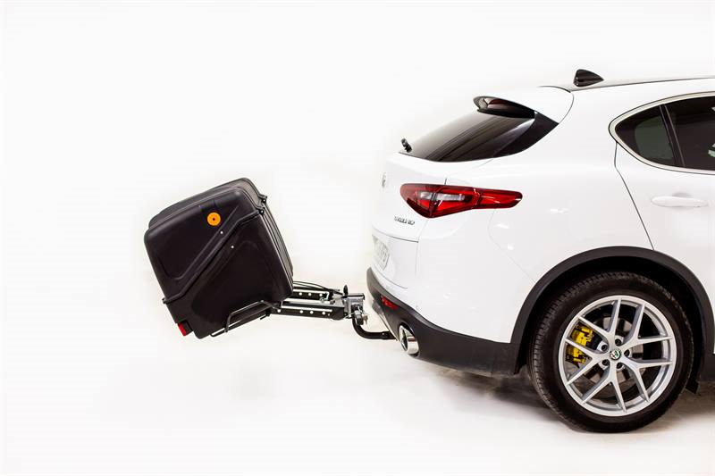 Towbox V1 Black Edition - box na zavazadla montovaný na tažné zařízení