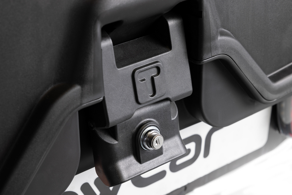 Tažné zařízení Camper Alpha černé LED (krátké) - box na zavazadla montovaný na tažné zařízení