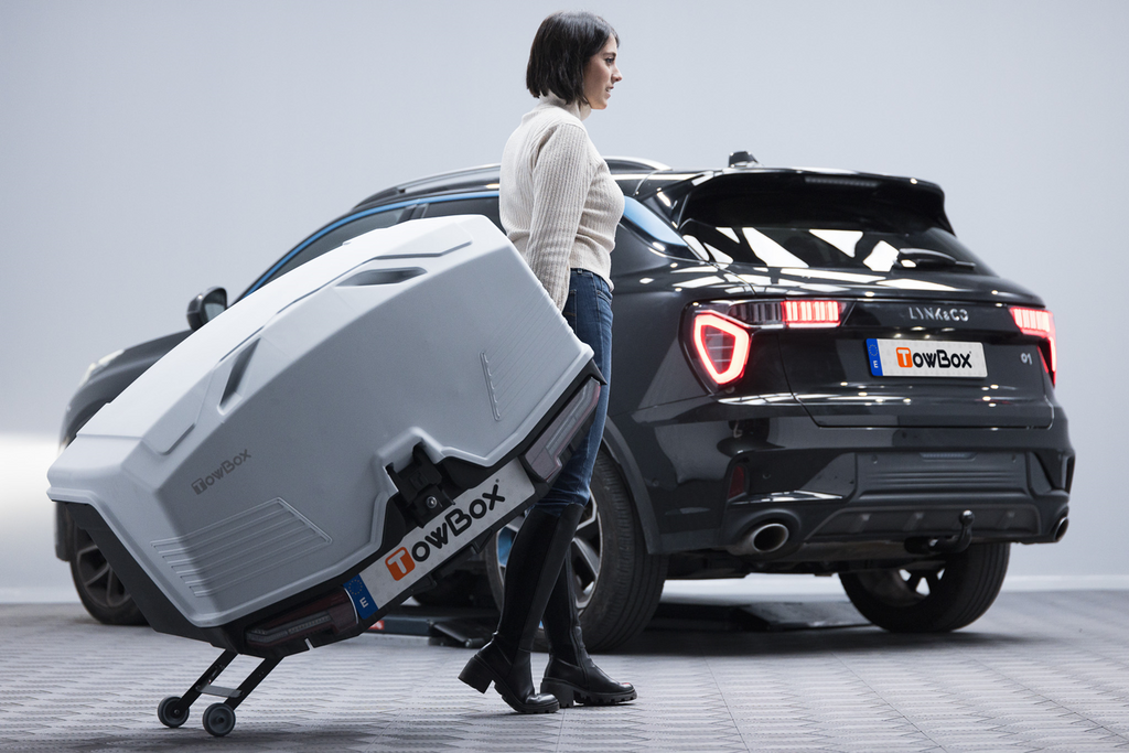 Tažné zařízení Alpha classic grey - box na zavazadla montovaný na tažné zařízení