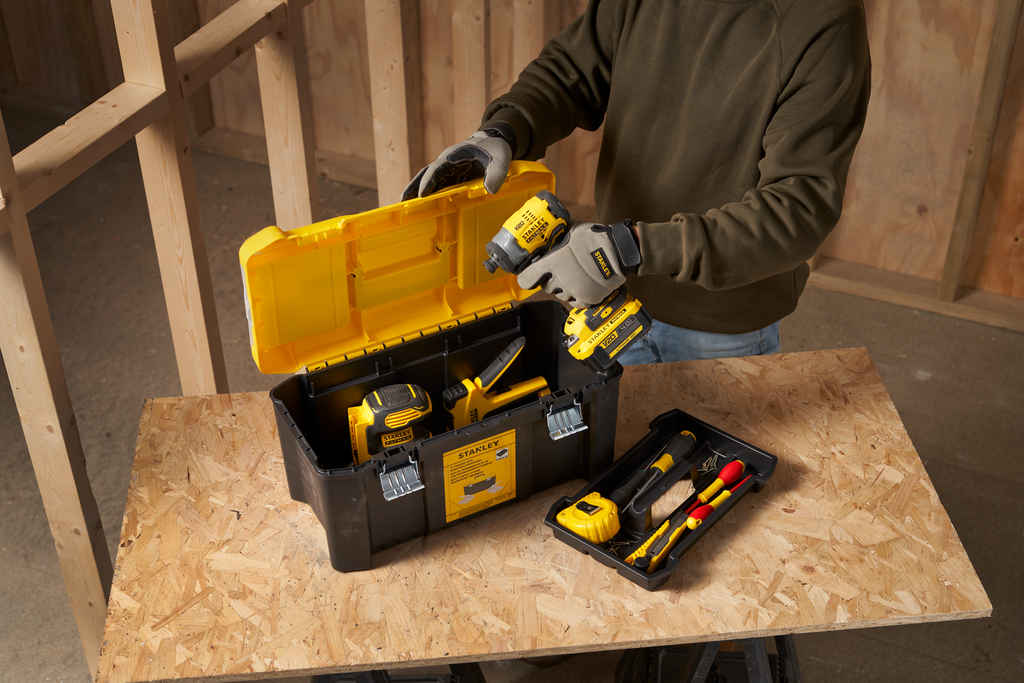 Kufr na nářadí STANLEY ESSENTIAL 485x251x248mm 16,8l