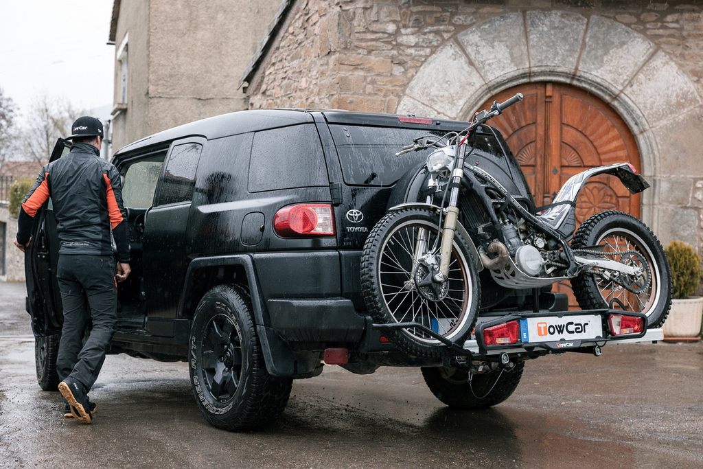 Towcar Balance - nosič motocyklu/kol na tažné zařízení