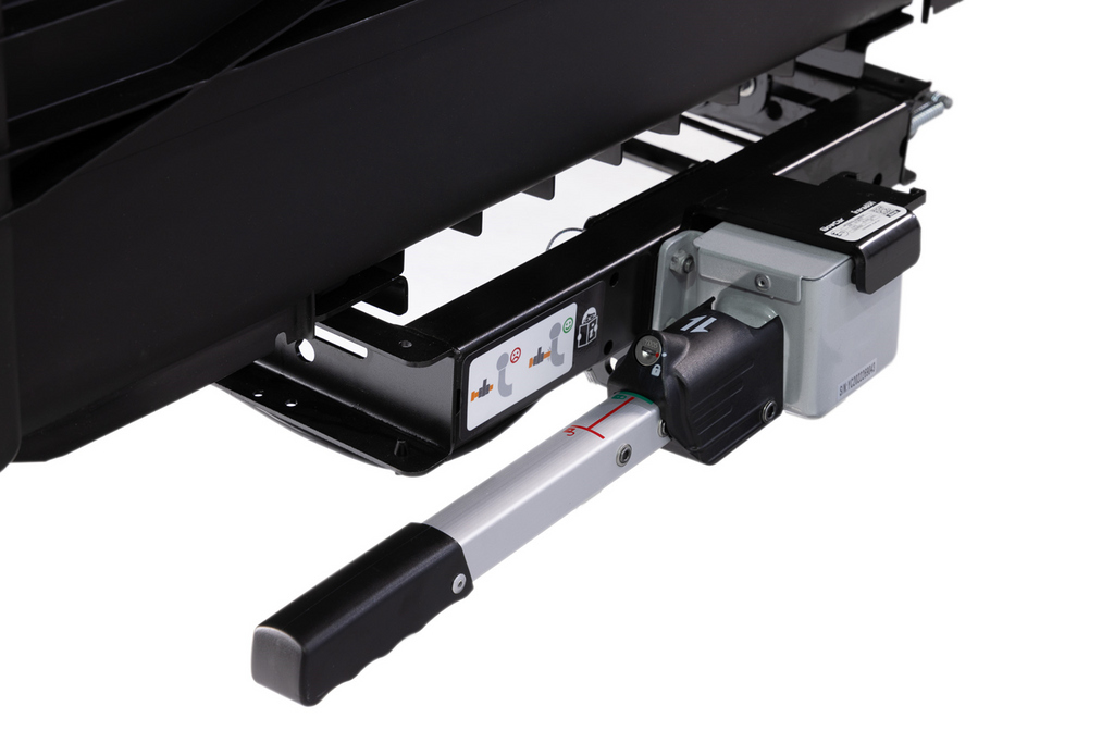 Tažné zařízení Alpha urban black - box na zavazadla montovaný na tažné zařízení