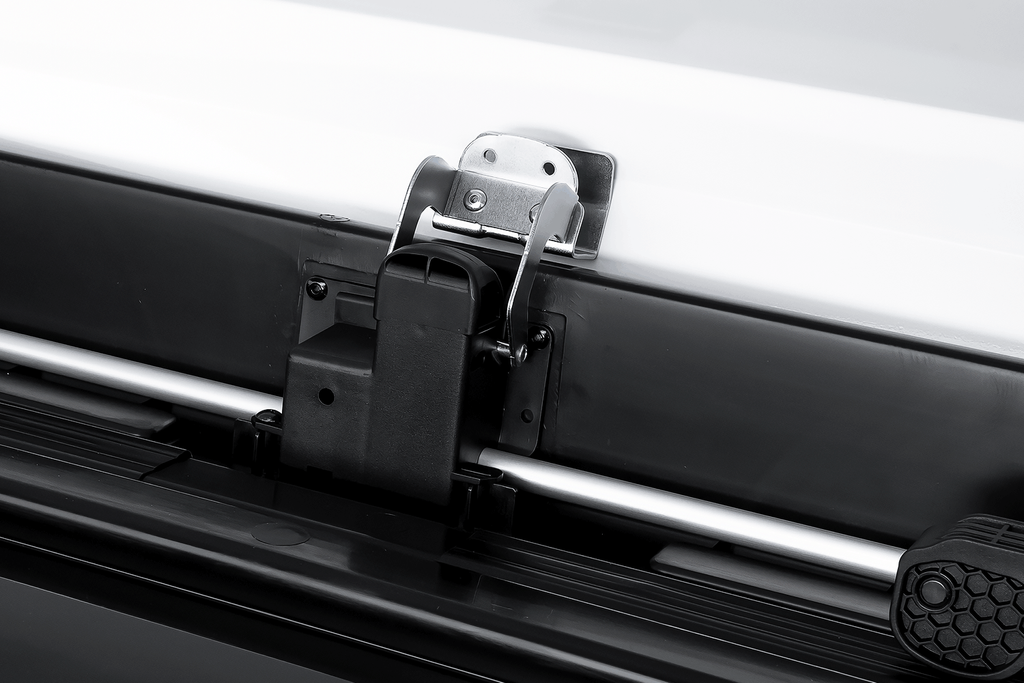 Střešní box Inter Pack Skugga L 660, lesklá bílá